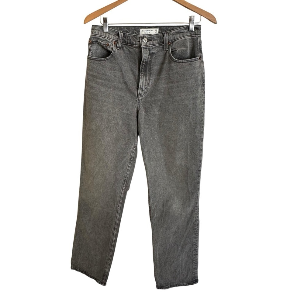 Abercrombie & Fitch size 6 Reg Gray Wash 90s Straight Ultra High Rise Jeans Grey